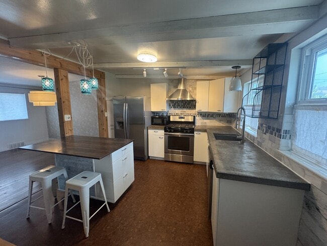 Building Photo - Stylish Mid-Century Modern Retreat in Litt... Rental