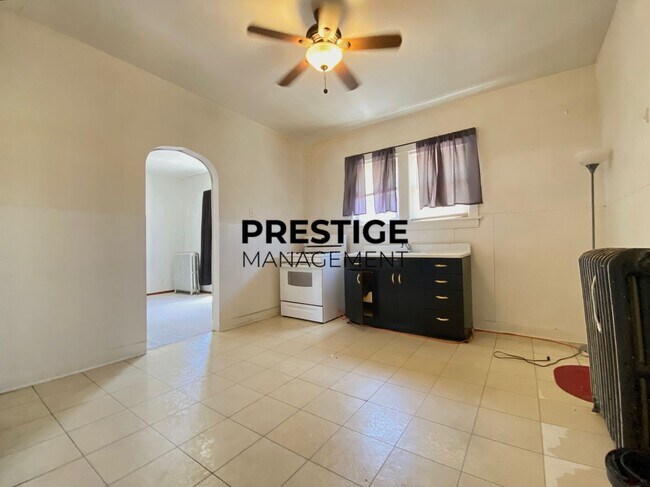 Photo - Spacious 2 Bedroom Apartment in Whiting Unit 2R