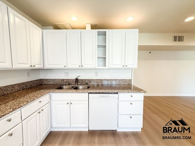 Photo - 1537 Franklin St Unit 1537A