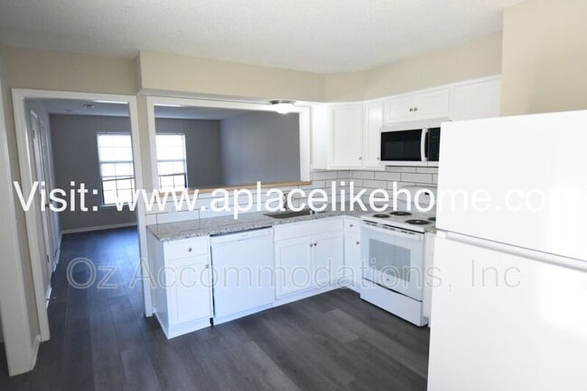 Photo - 912 S Edgebrook Ln Unit Apt A