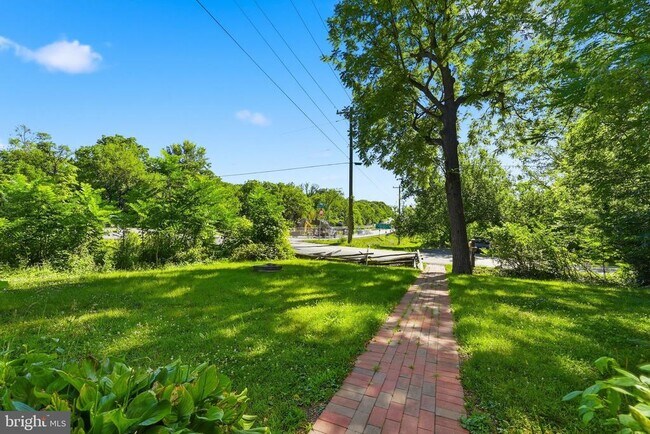 8200 Buckland Mill Rd