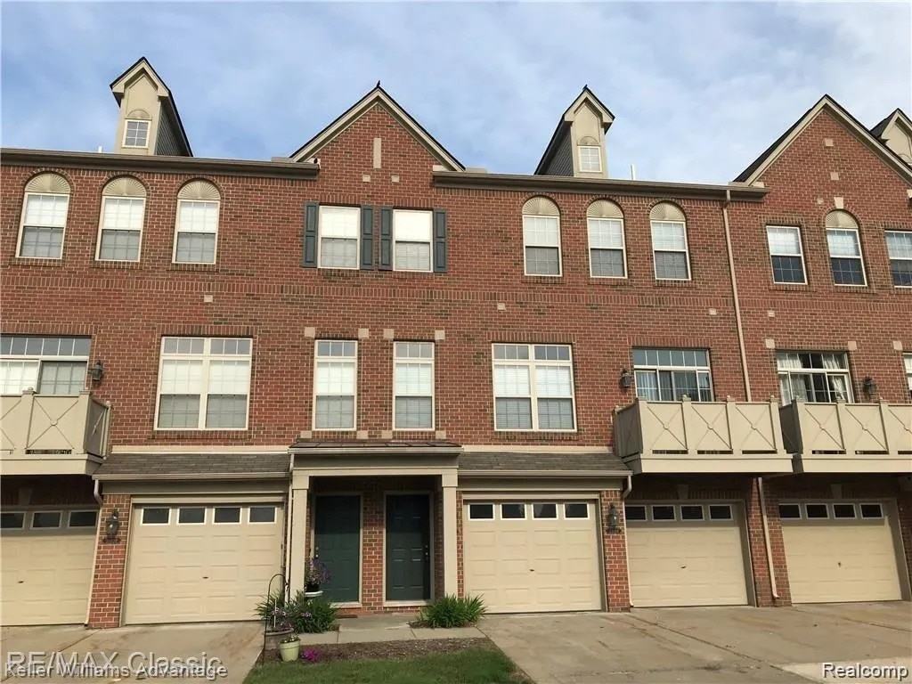 Photo - 39862 Rockcrest Cir (Northville, MI)