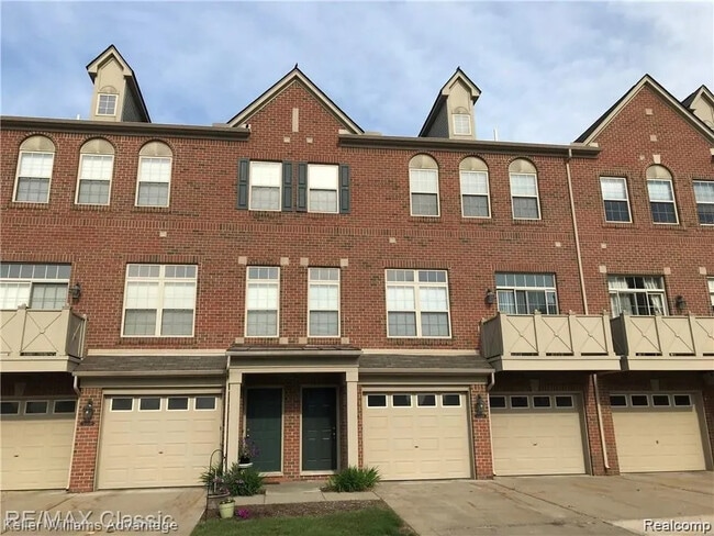 Photo - 39862 Rockcrest Cir Townhome