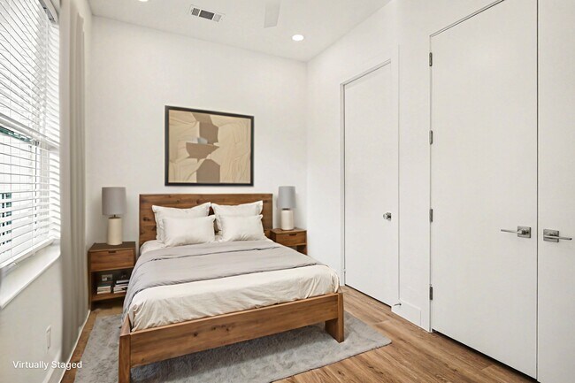 Photo - 2217 N Fitzhugh Ave