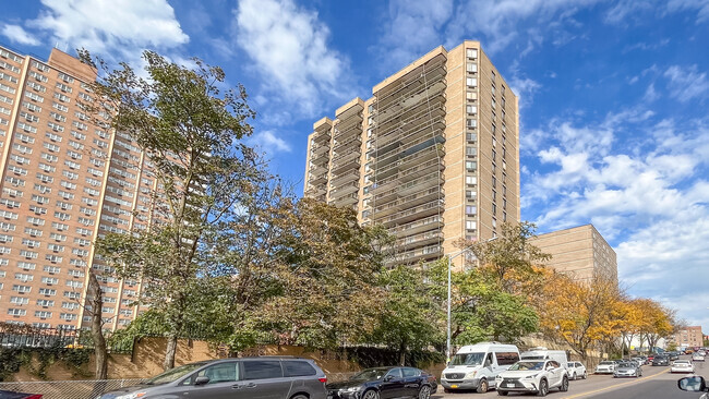 138-35 Elder Ave - Woodner House Condominiums