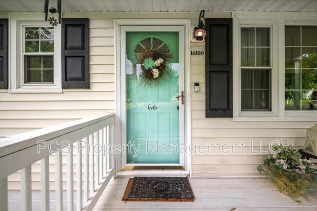 Photo - 16100 Gary Ave