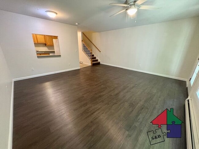 Photo - Beautiful Milton 2 Bedroom - Attached Garage!
