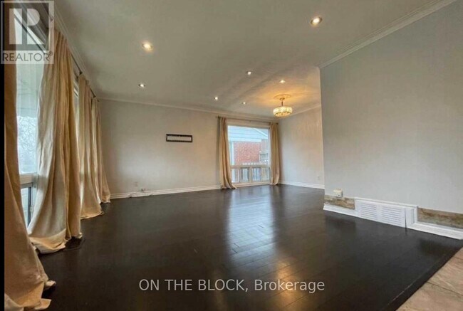 Photo - 6 Laxford Ave