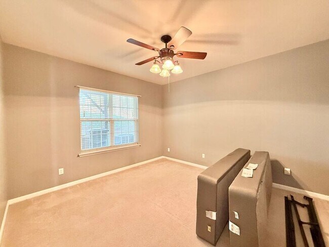 Photo - 311 Coral Creek Ln