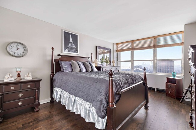 Photo - 655 W Irving Park Rd Unit 4103