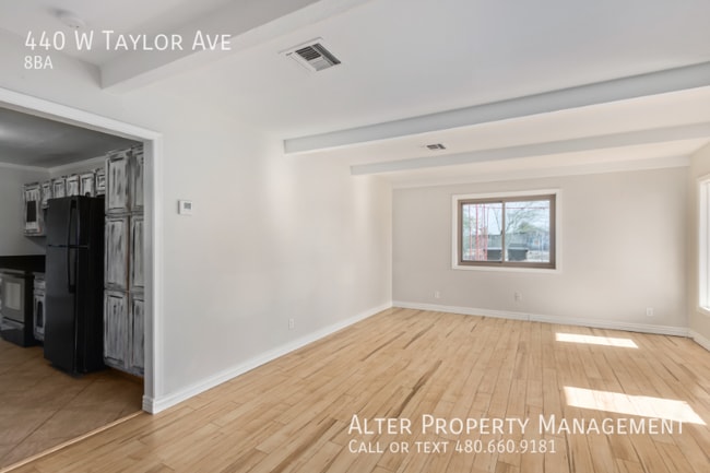Photo - 440 W Taylor Ave