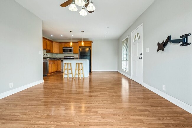 Photo - Fully Renovated Unfurnished 2 Bedroom/1.5 Bath at Southpointe