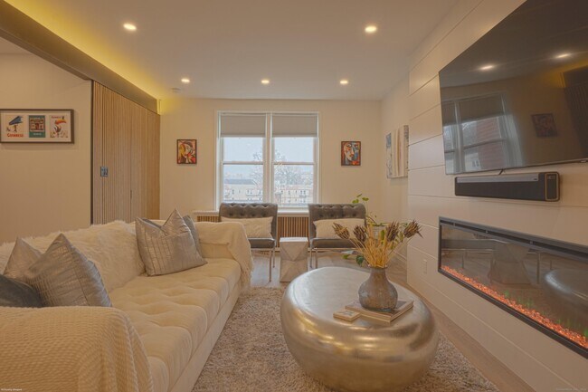 Photo - 7 4th St Unit 4F