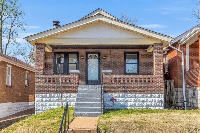 Building Photo - 7116 Edison Ave Rental