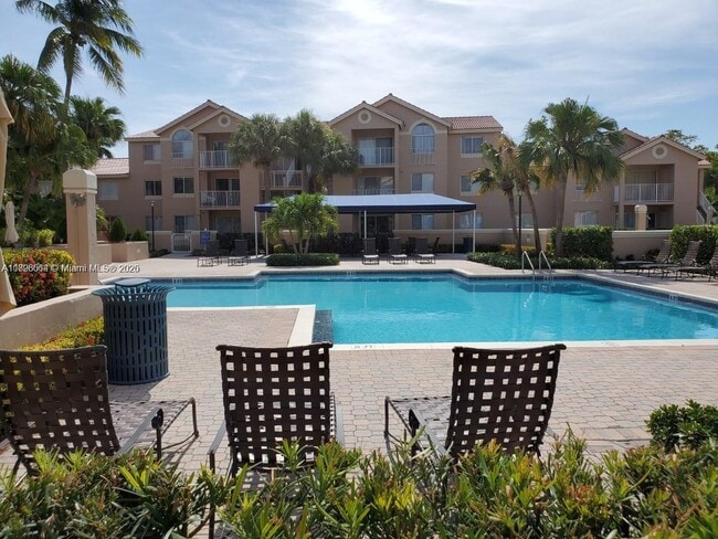 Building Photo - 10420 SW 158th Ct Unit 106