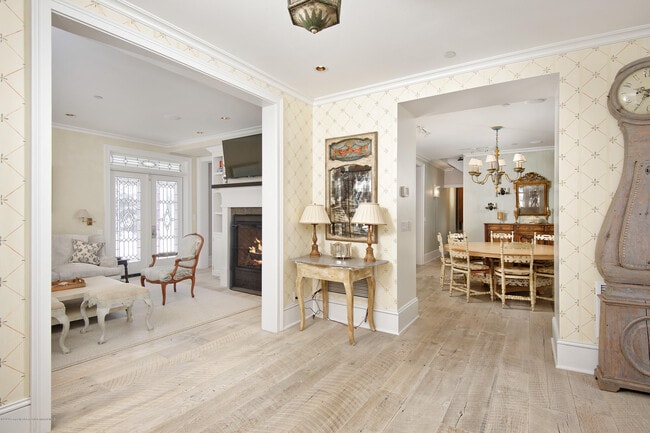 Photo - 716 W Francis St