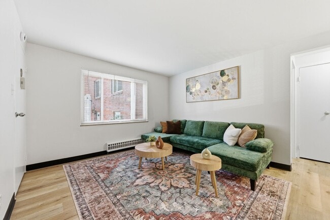 Photo - 298 Lumar Dr Unit 1