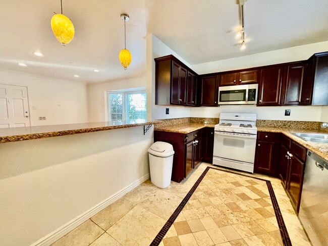 Kitchen- Open Layout - 1760 11th St