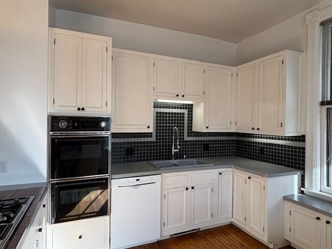 Photo - 462 Holly Ave Unit 1