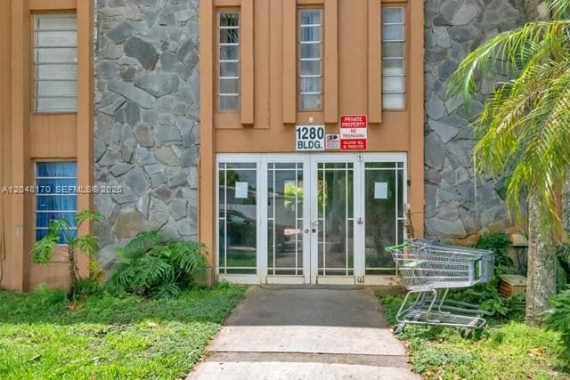 Photo - 1280 W 54th St Unit 313B