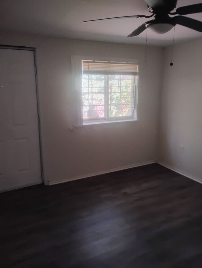 Photo - 269 E Bringhurst St