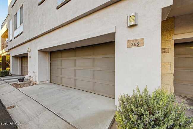 Photo - 1250 Abbey Ln Unit 209