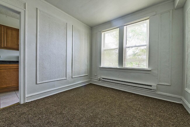 Photo - 723-25 N Central Ave