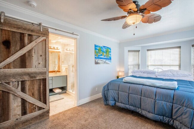 Photo - 671 E Center St Unidad SI ID1249830P