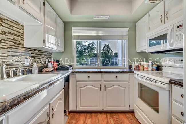5761 S Waterbury Cir Unidad I