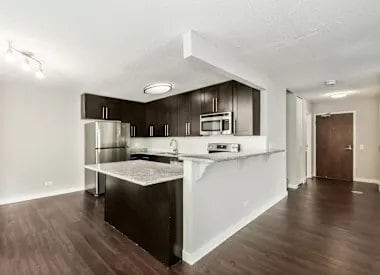 Photo - 67 W Huron St