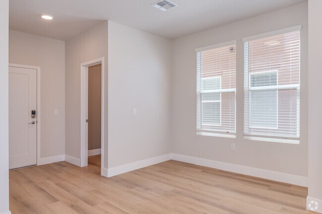 4BR, 2.5BA - 1,744SF - Dining Room - Summerwell Peoria Place