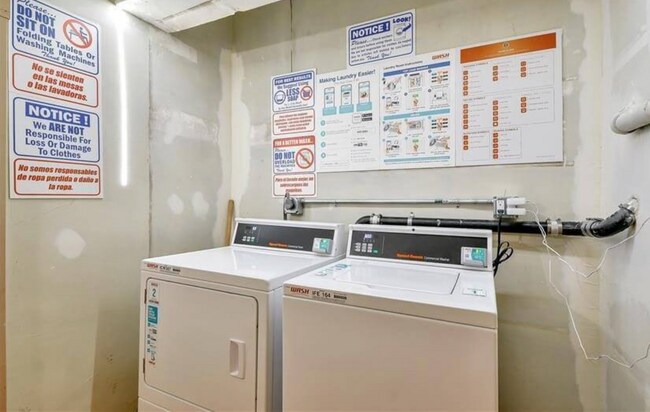 Photo - 2255 Market St