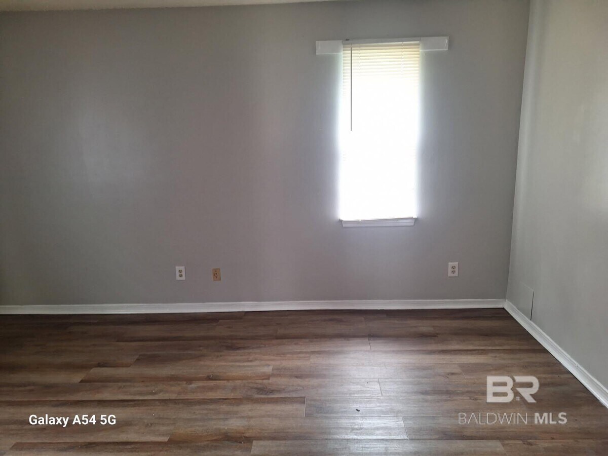 Photo - 502 Geronimo St