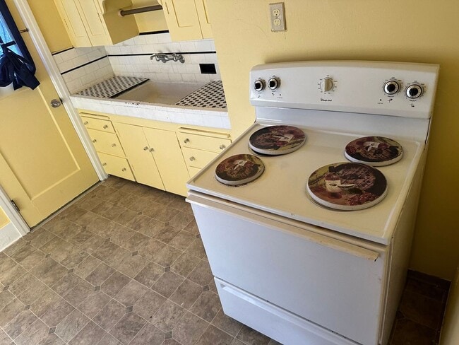 Photo - 1822 Earle St