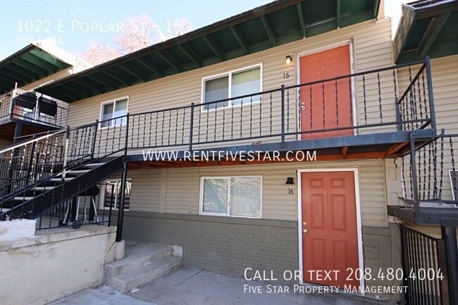 Building Photo - 1022 E Poplar St Unit 15