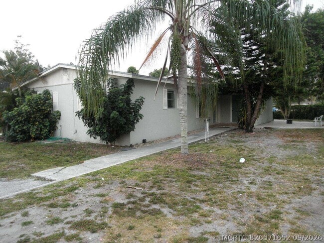 Building Photo - 3958 Pesiri Ln