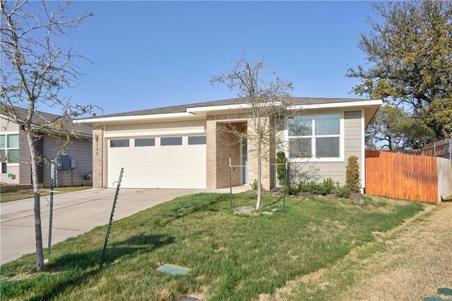 Photo - 280 Tequilana Pass