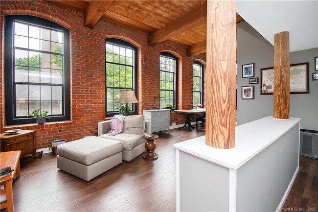 Photo - 16 Vernon Ave Condo Unit 20