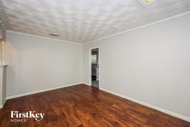 Photo - 505 Cranbrook Ln