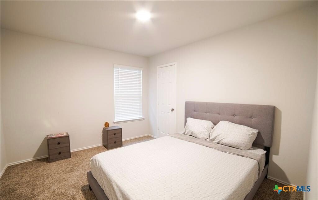 Photo - 9700 Falme Ln
