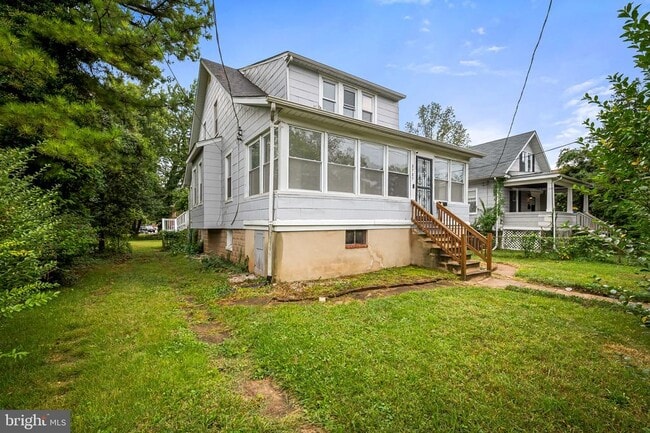 Building Photo - 3727 Milford Ave Rental