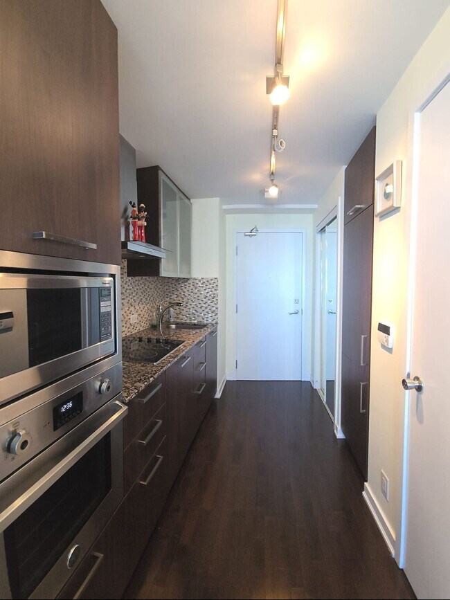 Photo - 14 York St Unit FL10-ID1347724P