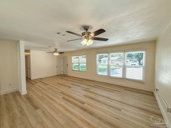 Photo - 1501 Croquet Dr