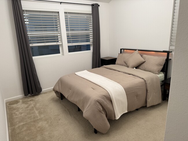 Photo - 5776 Sterling St