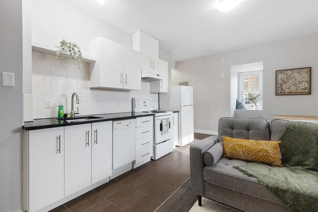 Photo - 486-486 Albert St Unit 303