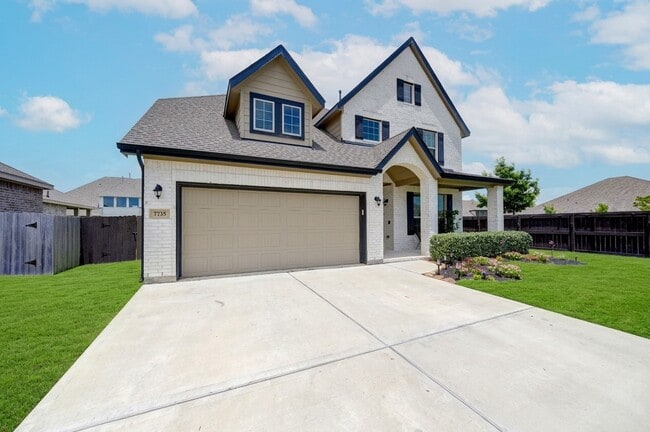 Building Photo - 7735 Wright Wood Dr