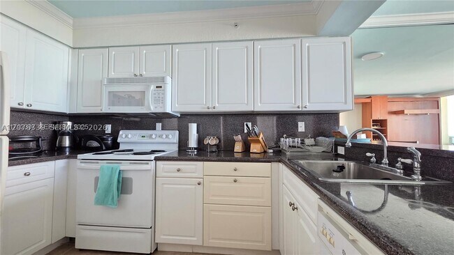 2501 S Ocean Dr Unit 809