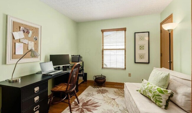 Photo - 9181 Stream Pebble Dr