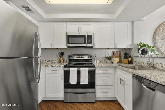 Photo - 16220 N 7th St Unit 1