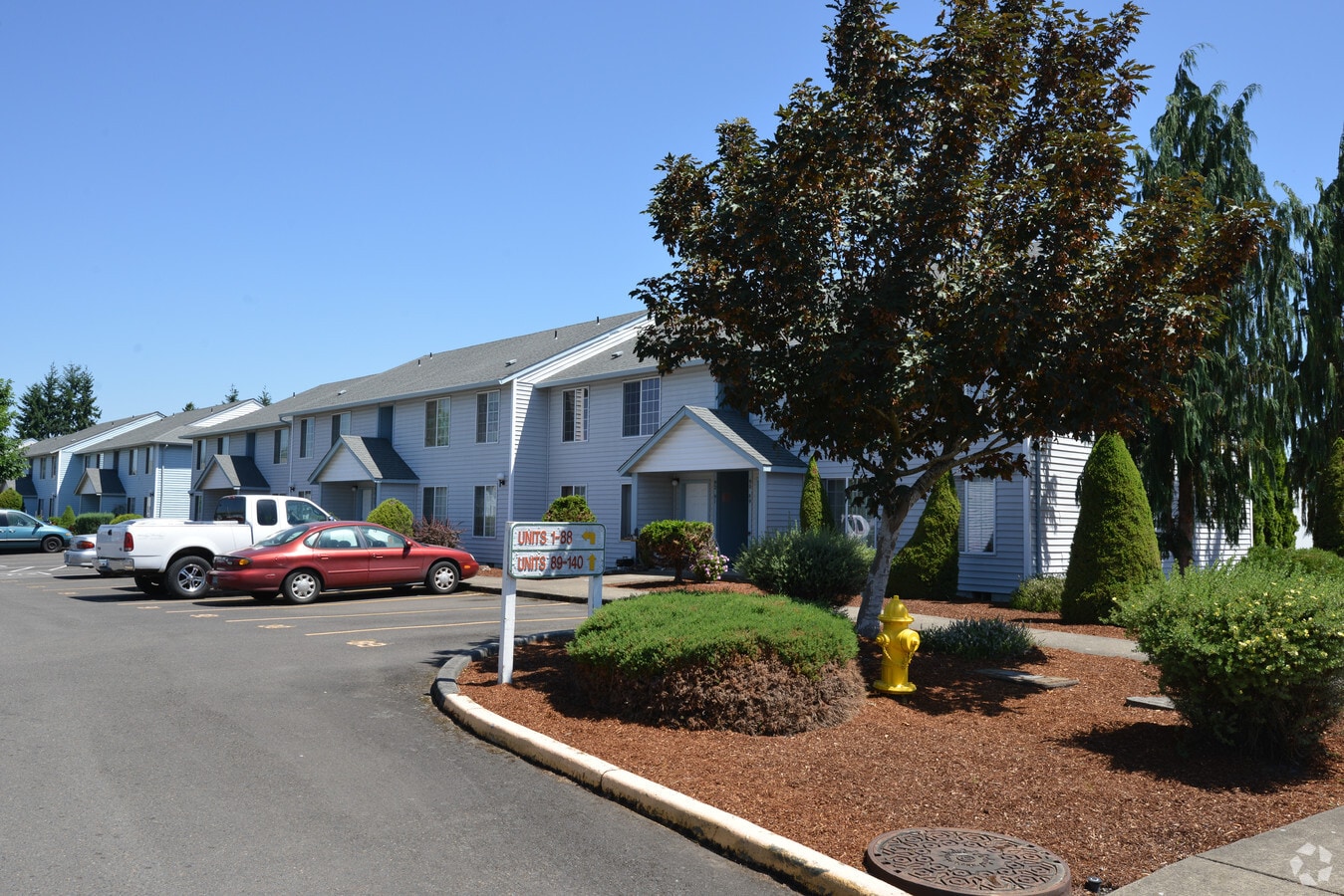 Oakview Apartments - Oakview Apartments
